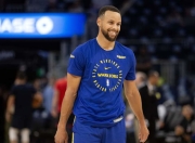 JJB-包含库里在美国队比赛中关键助攻，关键助攻引发热议！的词条