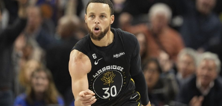 库里得分集锦 库里得分集锦